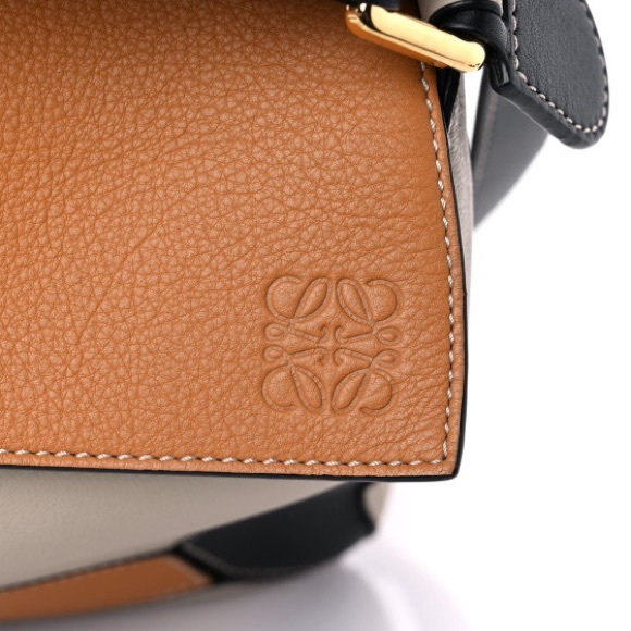 EUC LOEWE Medium Original Puzzle in Rare, HTF Black, Amber & Light Oat w/ Feet! - Picture 3 of 16